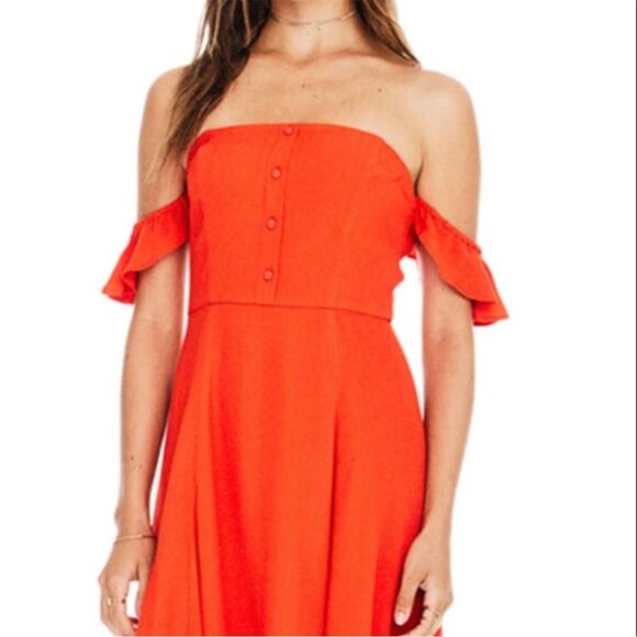 ASTR The Label Rosaria Off the Shoulder Mini Dress Size Medium - Picture 2 of 10